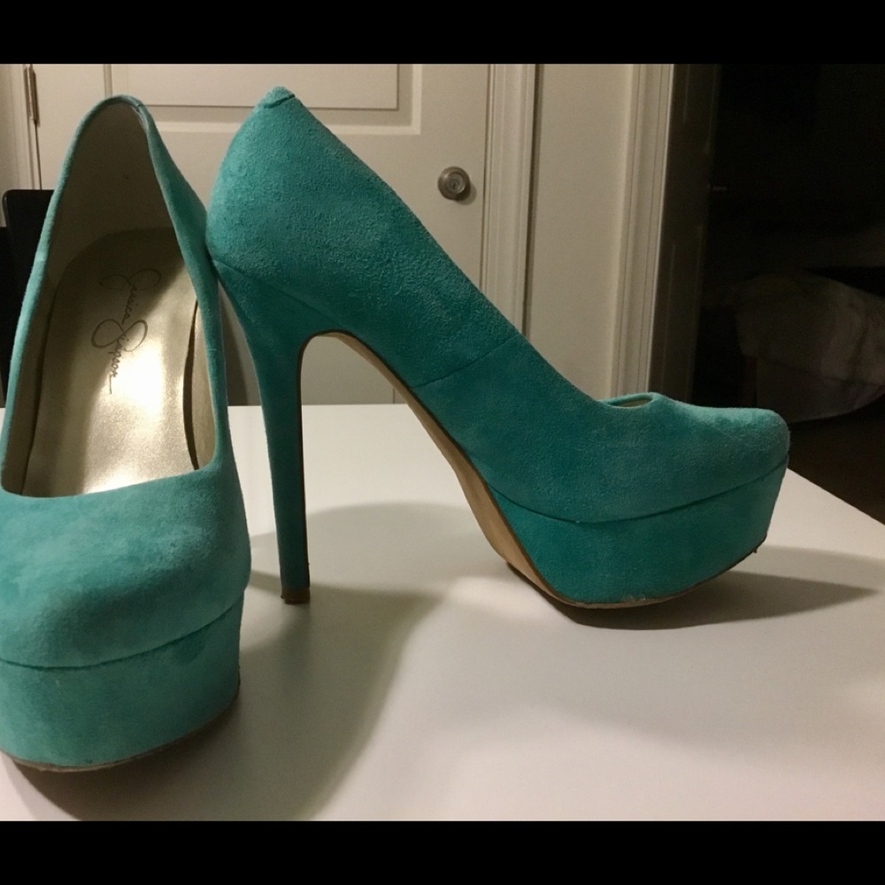 Teal suede Jessica Simpson pumps